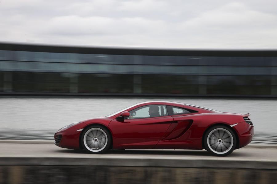  McLaren MP4-12C 2012 года  (фото 28 из 129)